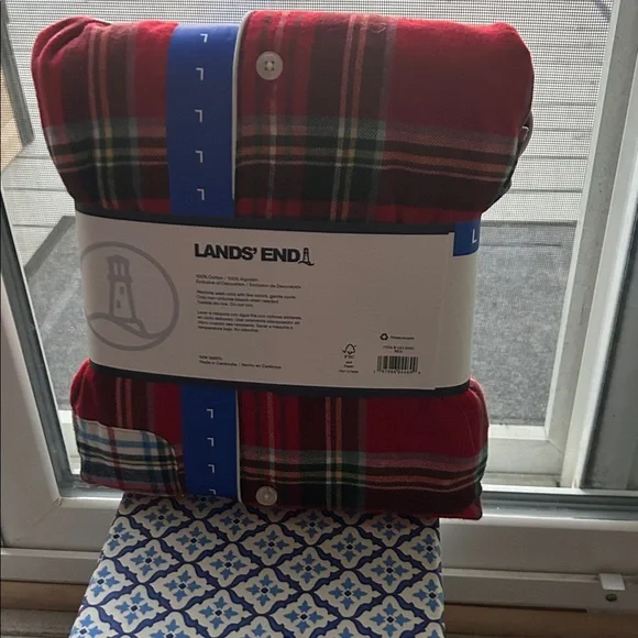 Lands' End Women’s Red Plaid Flannel 2-Piece Pajama Set - L - Picture 3 of 4